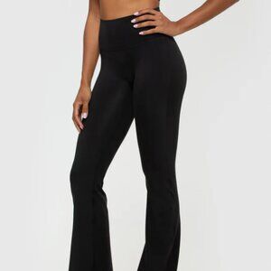 Women's Best - Essential Flared Leggings - XL